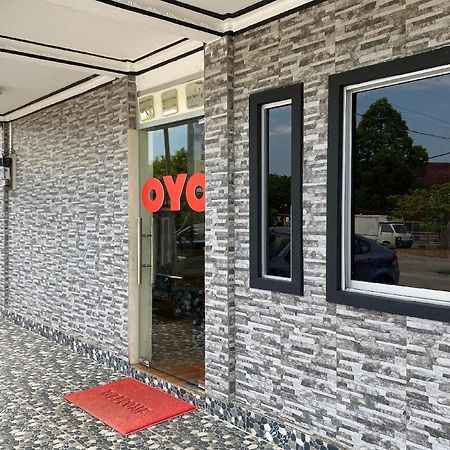 Oyo 90205 Bayu Sintok Motel Чанглун Экстерьер фото
