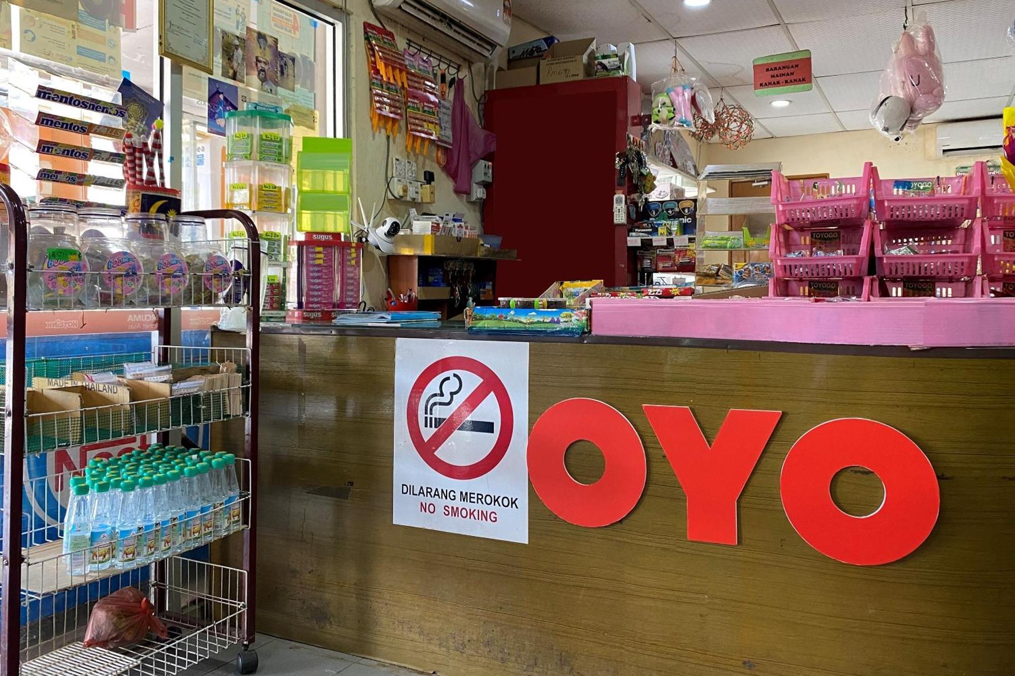 Oyo 90205 Bayu Sintok Motel Чанглун Экстерьер фото