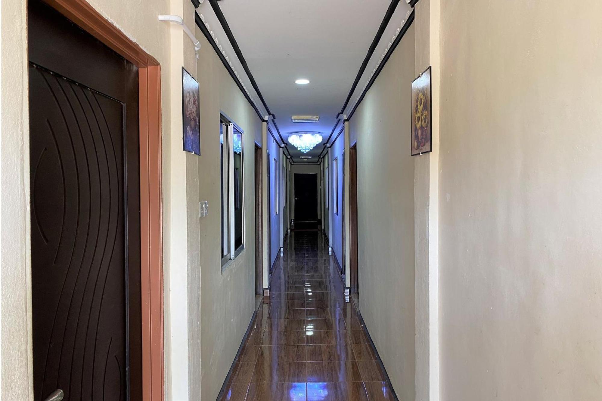 Oyo 90205 Bayu Sintok Motel Чанглун Экстерьер фото