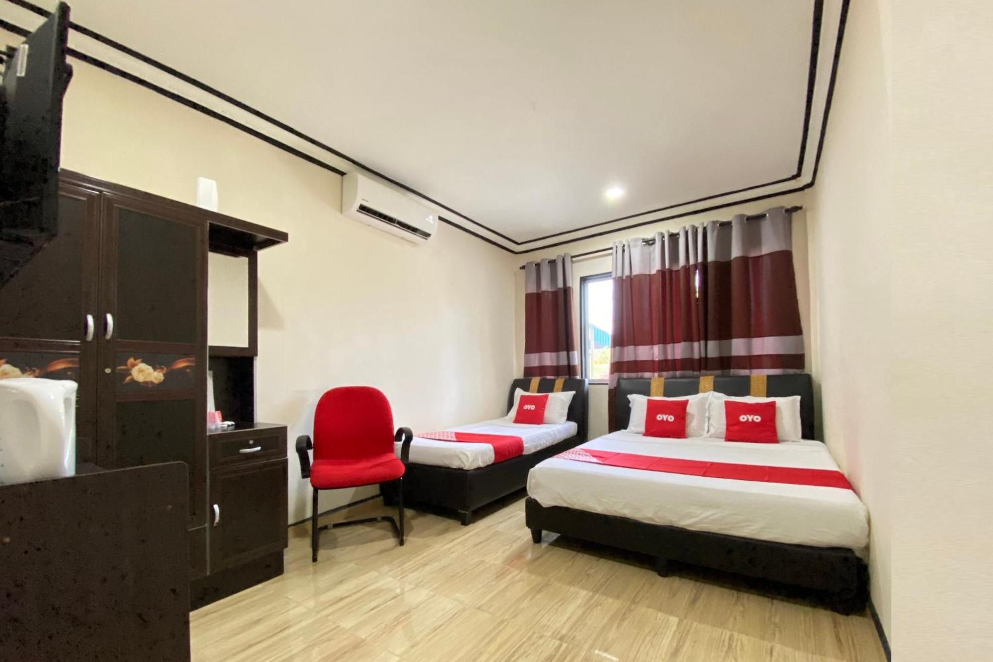 Oyo 90205 Bayu Sintok Motel Чанглун Экстерьер фото
